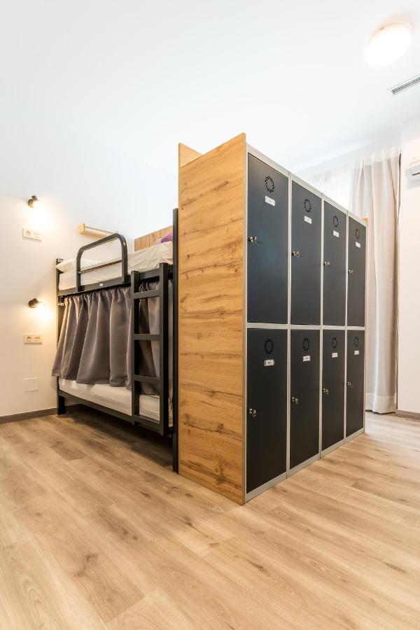 Four Rooms Hostel Lugo Zewnętrze zdjęcie