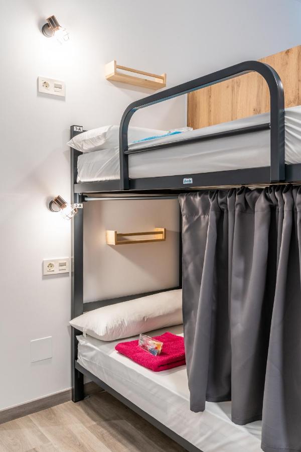Four Rooms Hostel Lugo Zewnętrze zdjęcie